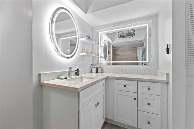 10215 REGAL DRIVE 56, Largo, FL 33774