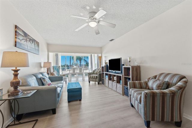 10215 REGAL DRIVE 56, Largo, FL 33774