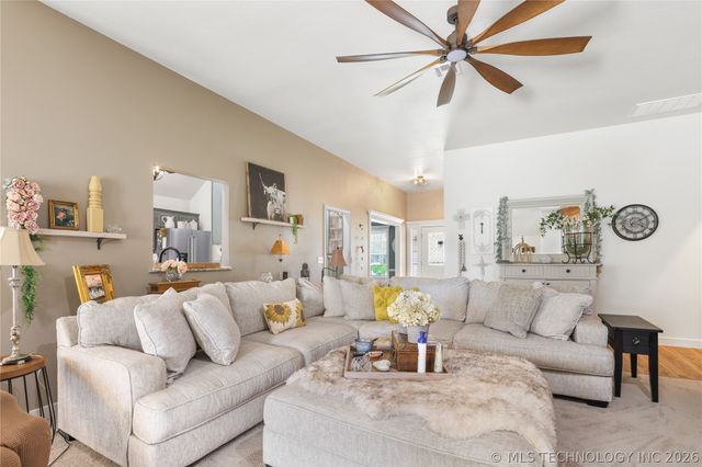 2101 W Vicksburg Street, Broken Arrow, OK 74011