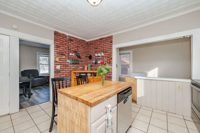 89 Charles Street, Milton, NH 03851