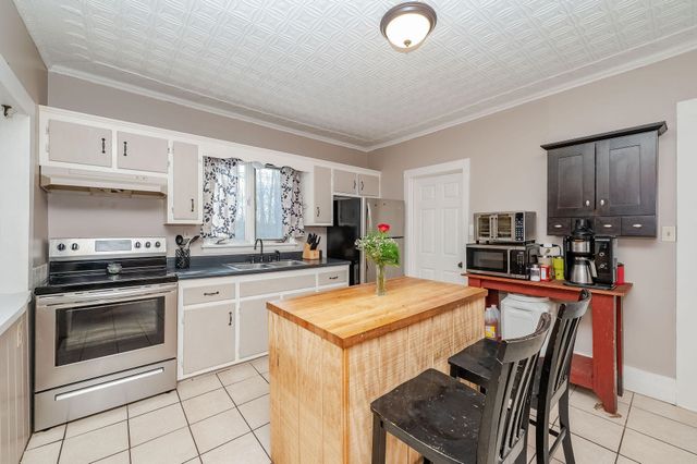 89 Charles Street, Milton, NH 03851