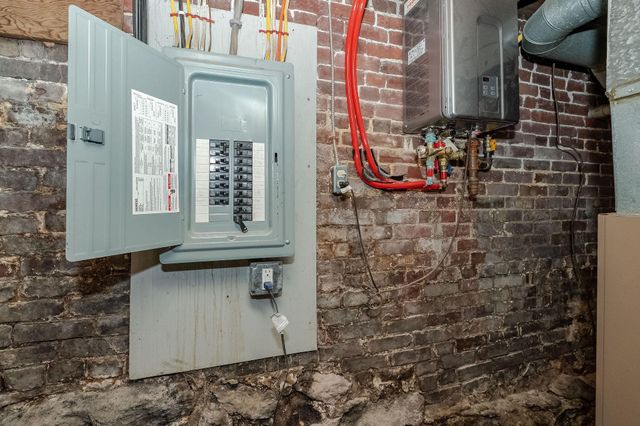 89 Charles Street, Milton, NH 03851