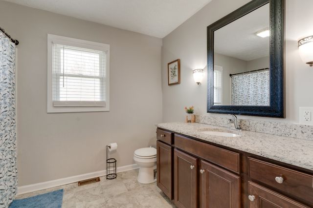 5107 Austin Peay Hwy, Westmoreland, TN 37186