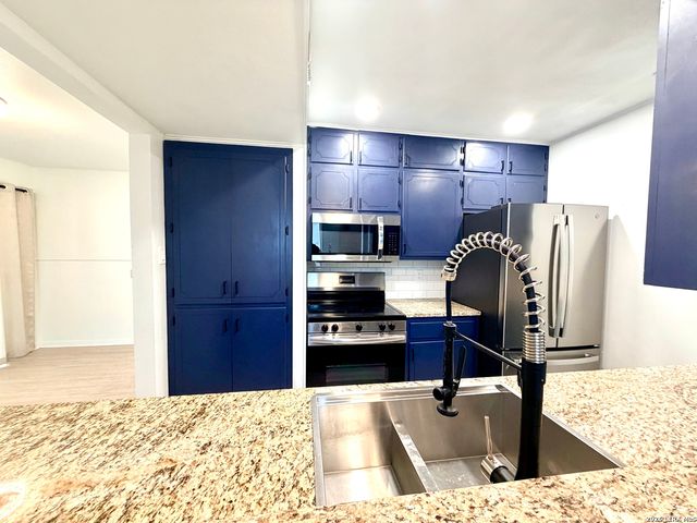 103 Brentwood, New Braunfels, TX 78130