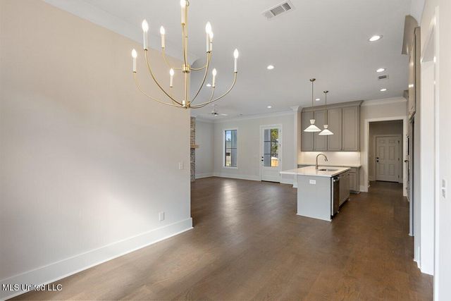 207 Lake Crest Drive, Madison, MS 39110