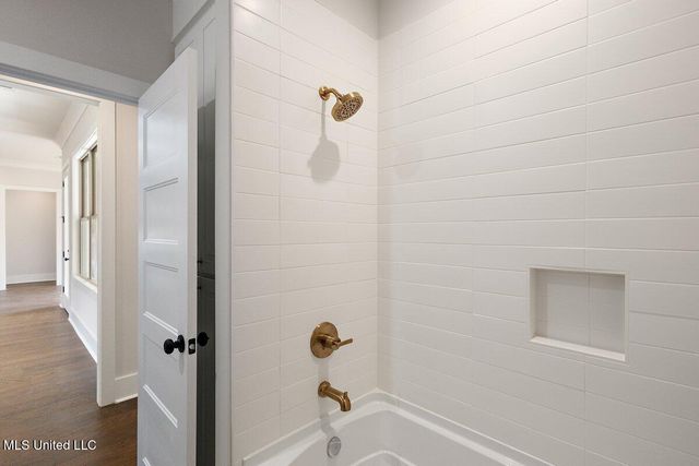 207 Lake Crest Drive, Madison, MS 39110