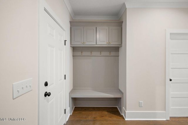 207 Lake Crest Drive, Madison, MS 39110