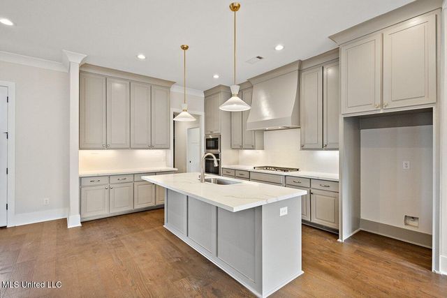 207 Lake Crest Drive, Madison, MS 39110