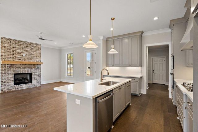 207 Lake Crest Drive, Madison, MS 39110