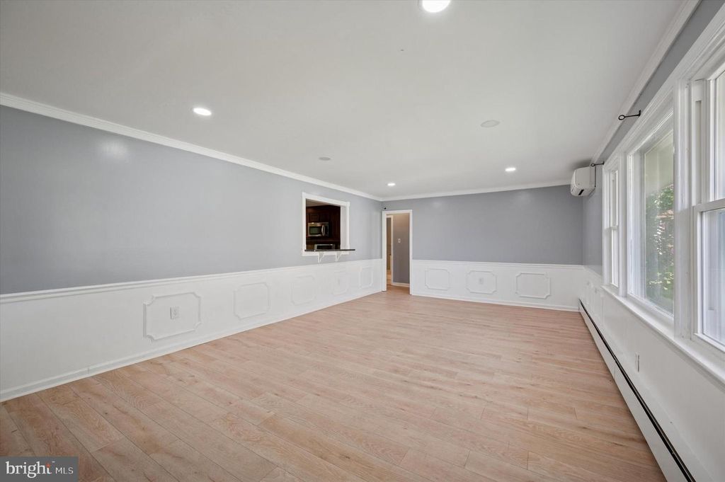 463 DOMINO LN, Philadelphia, PA 19128