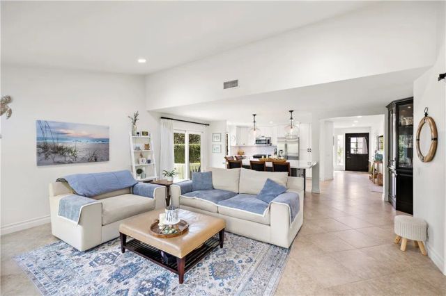 23424 VILLENA, Mission Viejo, CA 92692