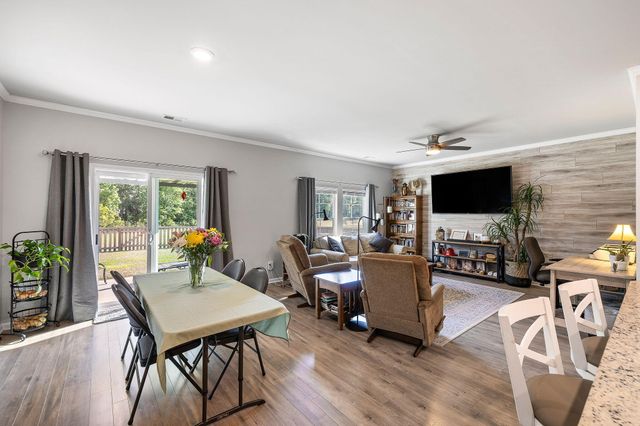 313 Squire Pope Road, Summerville, SC 29486