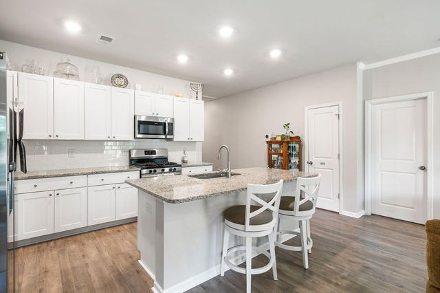 313 Squire Pope Road, Summerville, SC 29486