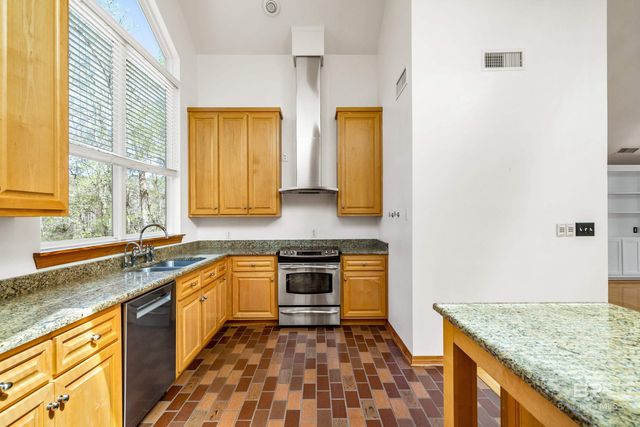 7310 Cadet Drive, Spanish Fort, AL 36527