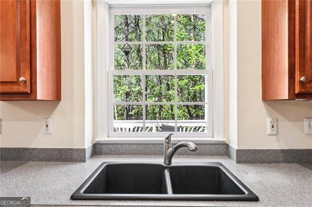 8640 Amsbury Way, Cumming, GA 30041