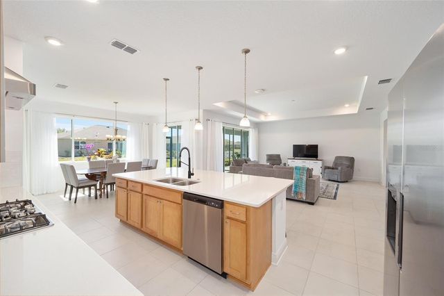 8218 SW 92ND CIRCLE, Ocala, FL 34481