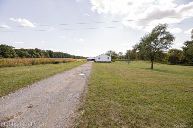 5430 Busch Road, Taymouth Township, MI 48415