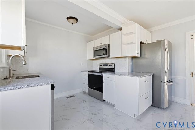 152 Chesterfield Ave, Colonial Heights, VA 23834