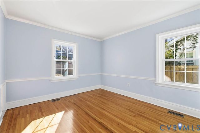 152 Chesterfield Ave, Colonial Heights, VA 23834