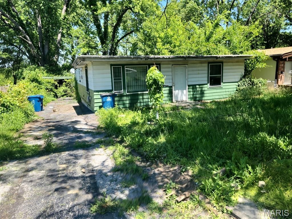 7497 Rowles Avenue, St Louis, MO 63135