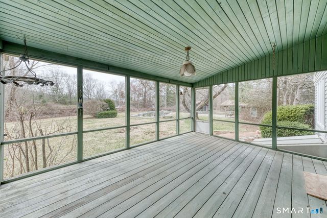 879 Neipsic Road, Glastonbury, CT 06033