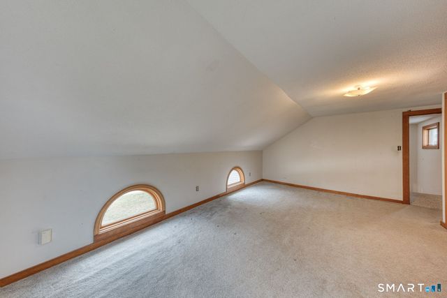 879 Neipsic Road, Glastonbury, CT 06033