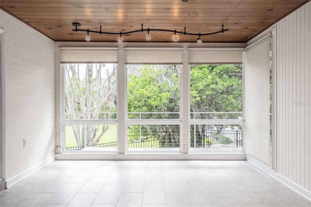 7 LAKE HOLLINGSWORTH DRIVE, Lakeland, FL 33803