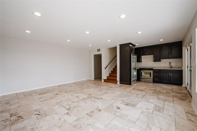 7 LAKE HOLLINGSWORTH DRIVE, Lakeland, FL 33803