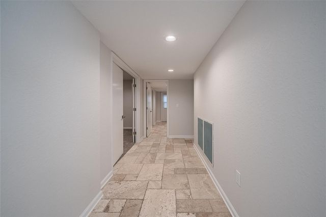 7 LAKE HOLLINGSWORTH DRIVE, Lakeland, FL 33803