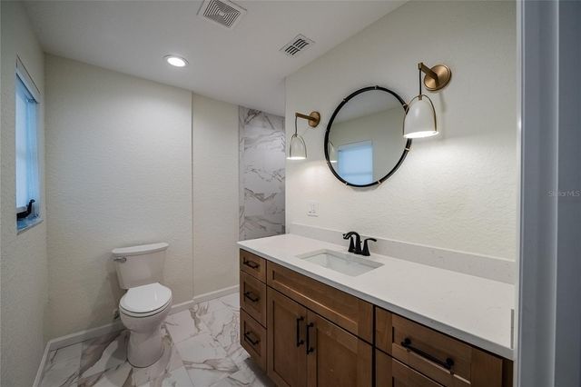 7 LAKE HOLLINGSWORTH DRIVE, Lakeland, FL 33803
