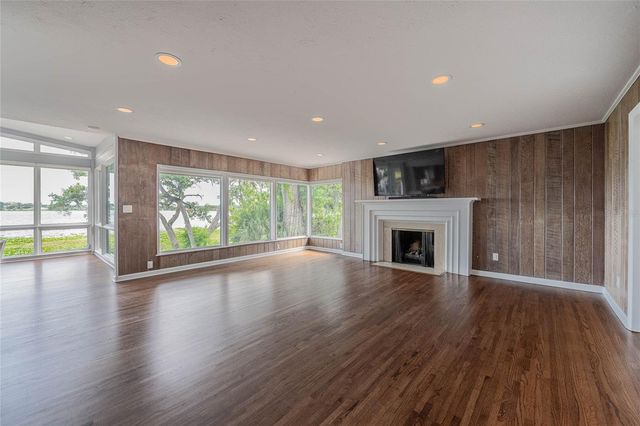 7 LAKE HOLLINGSWORTH DRIVE, Lakeland, FL 33803