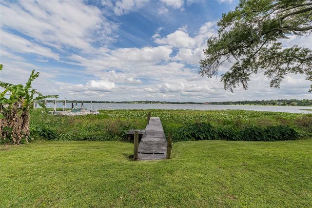 7 LAKE HOLLINGSWORTH DRIVE, Lakeland, FL 33803