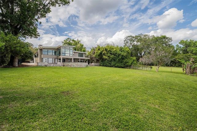 7 LAKE HOLLINGSWORTH DRIVE, Lakeland, FL 33803
