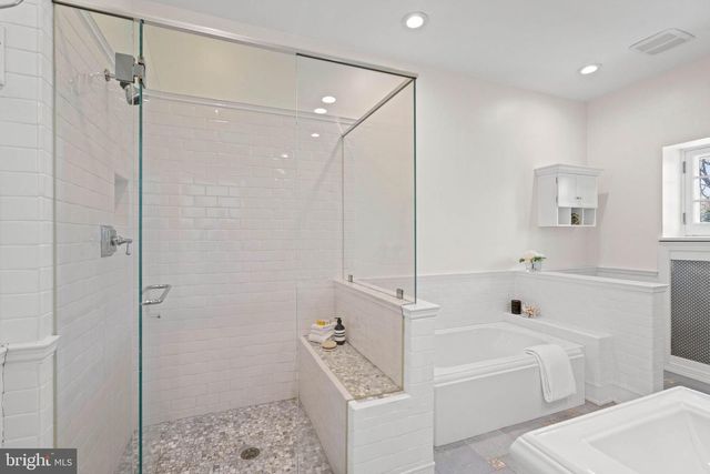 2325 PORTER STREET, Washington, DC 20008