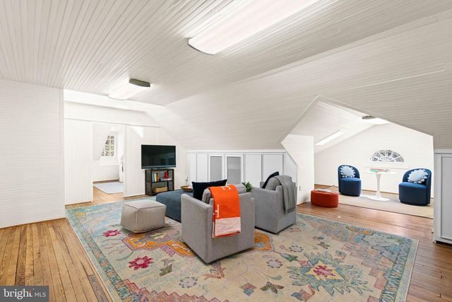 2325 PORTER STREET, Washington, DC 20008