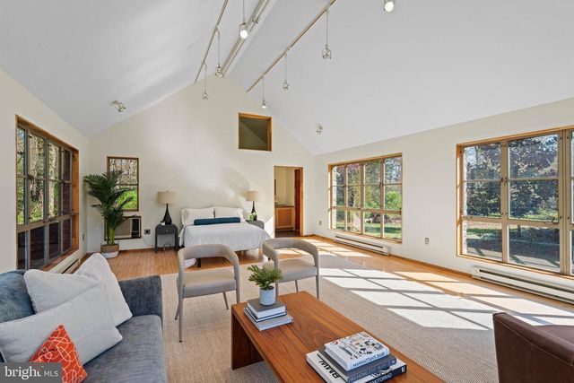 2325 PORTER STREET, Washington, DC 20008