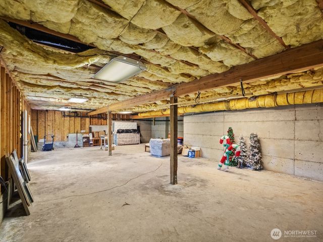 1 Lakewood Oaks Drive SW, Lakewood, WA 98499