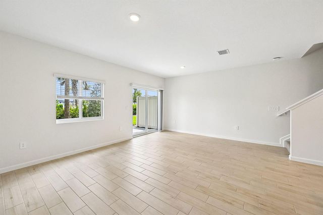 12965 SW Forli Way, Port St. Lucie, FL 34987