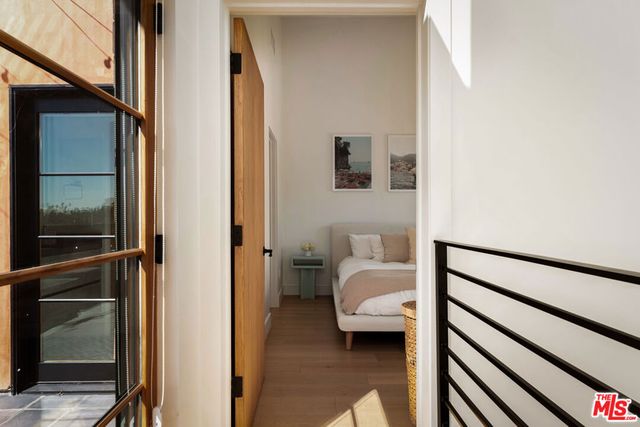 1033 N Vista Street D, West Hollywood, CA 90046