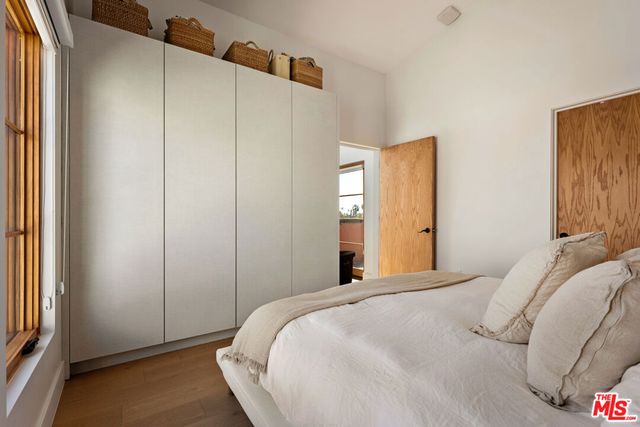 1033 N Vista Street D, West Hollywood, CA 90046