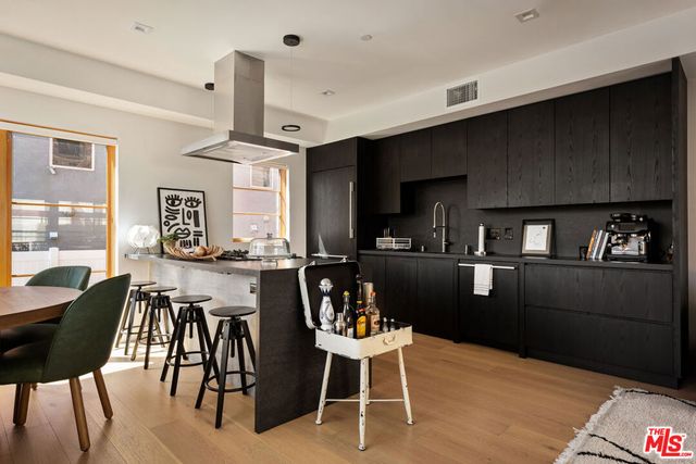 1033 N Vista Street D, West Hollywood, CA 90046