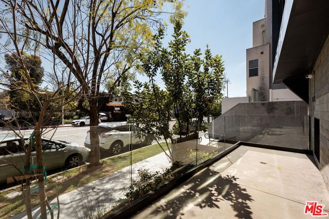 1033 N Vista Street D, West Hollywood, CA 90046