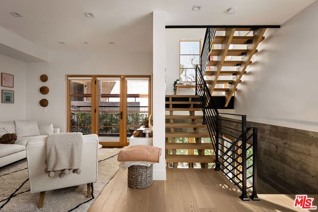 1033 N Vista Street D, West Hollywood, CA 90046