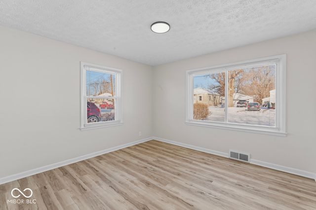 8807 Center Street, Indianapolis, IN 46234