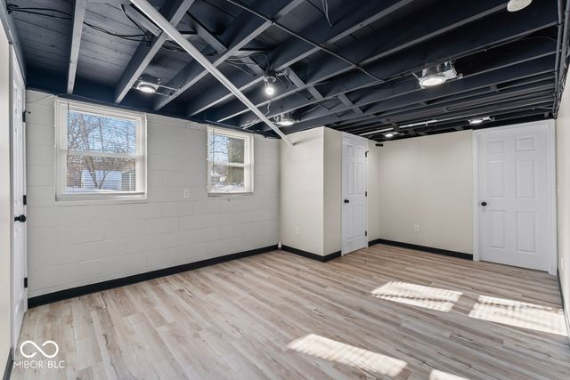 8807 Center Street, Indianapolis, IN 46234