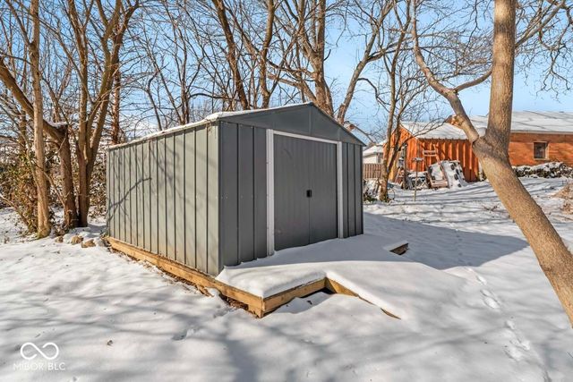 8807 Center Street, Indianapolis, IN 46234