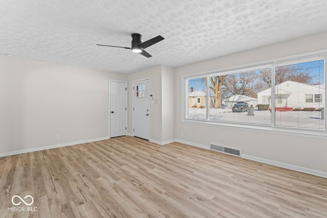 8807 Center Street, Indianapolis, IN 46234