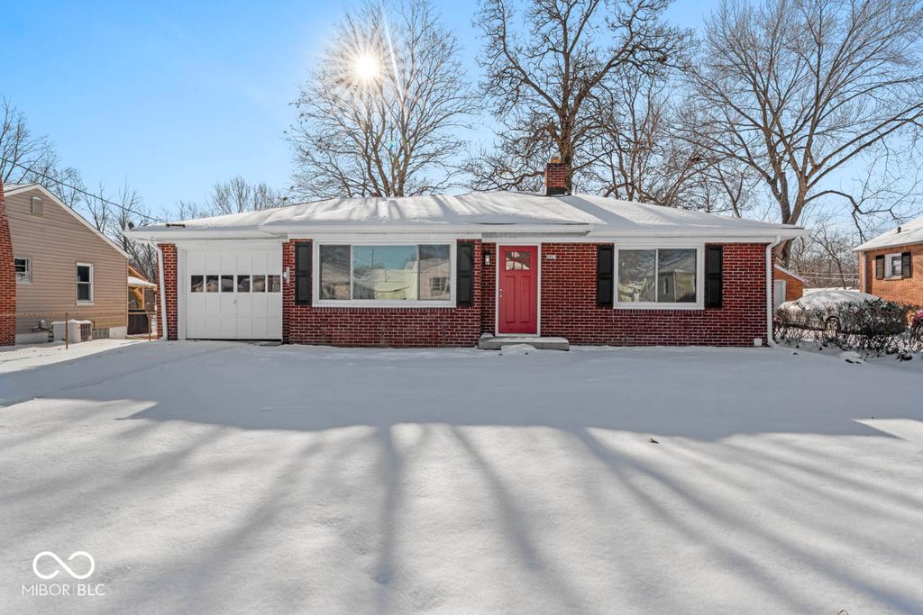 8807 Center Street, Indianapolis, IN 46234