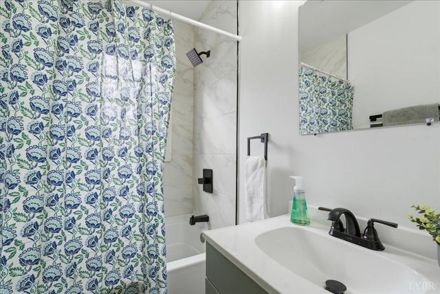 292 Evergreen Avenue, Appomattox, VA 24522