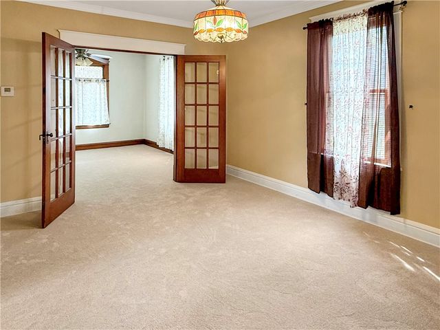 1135 N Liberty St, Taylor Twp, PA 16102